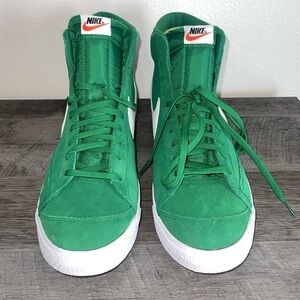 Nike Blazer Mid ‘77 Suede Sneakers